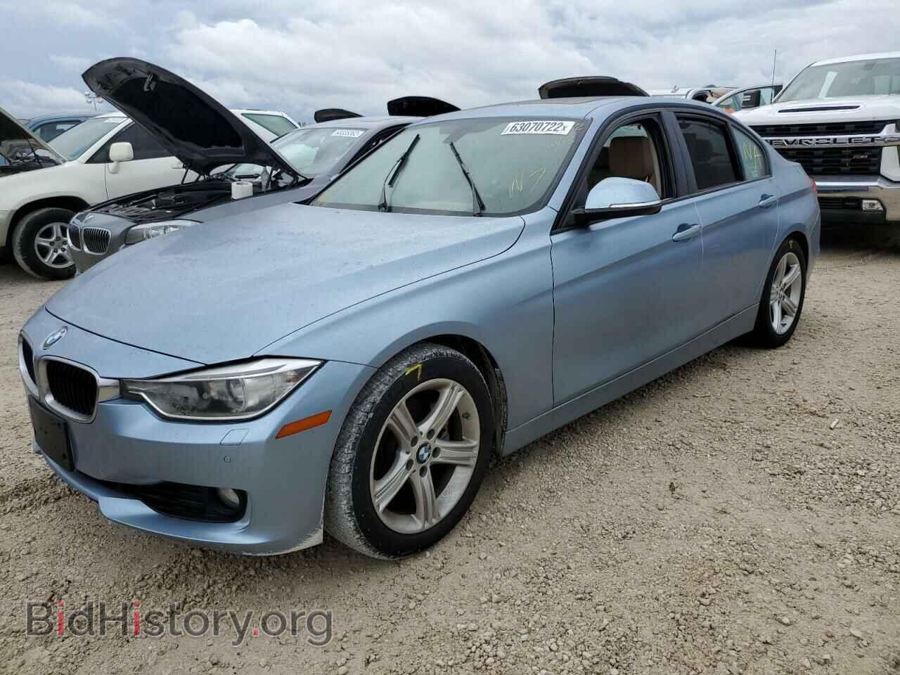2012 BMW 3 SERIES - VIN: WBA3A5C57CF342400 - Фото 2