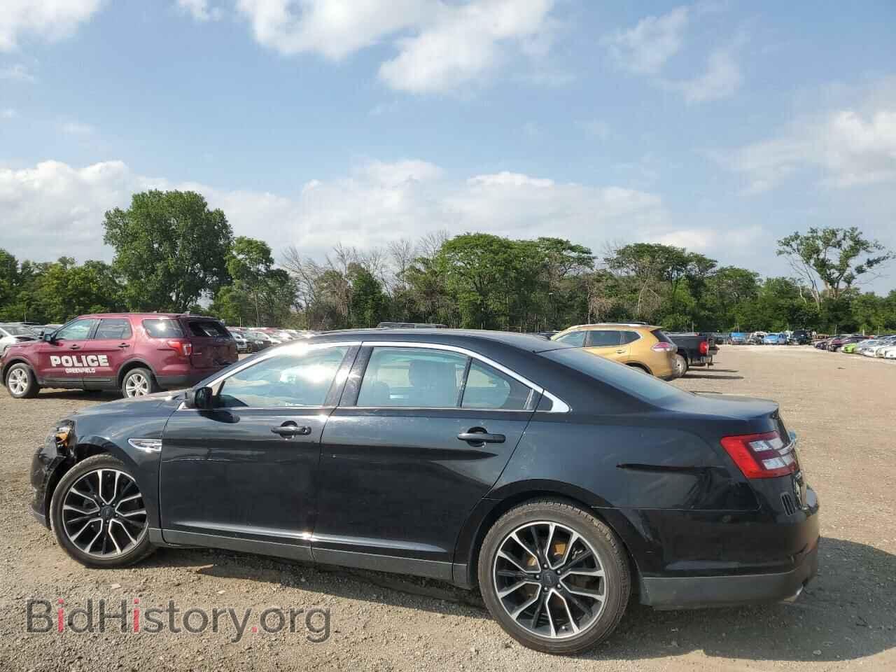 2018 FORD TAURUS - VIN: 1FAHP2E87JG111457 - Фото 2
