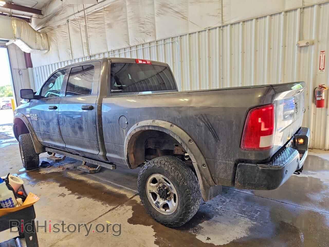 2017 RAM 2500 - VIN: 3C6UR5CL2HG644852 - Photo 2