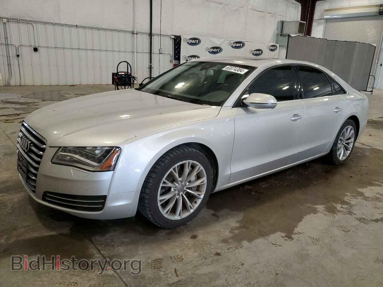 Photo WAUAVAFD4CN015675 - AUDI A8 2012