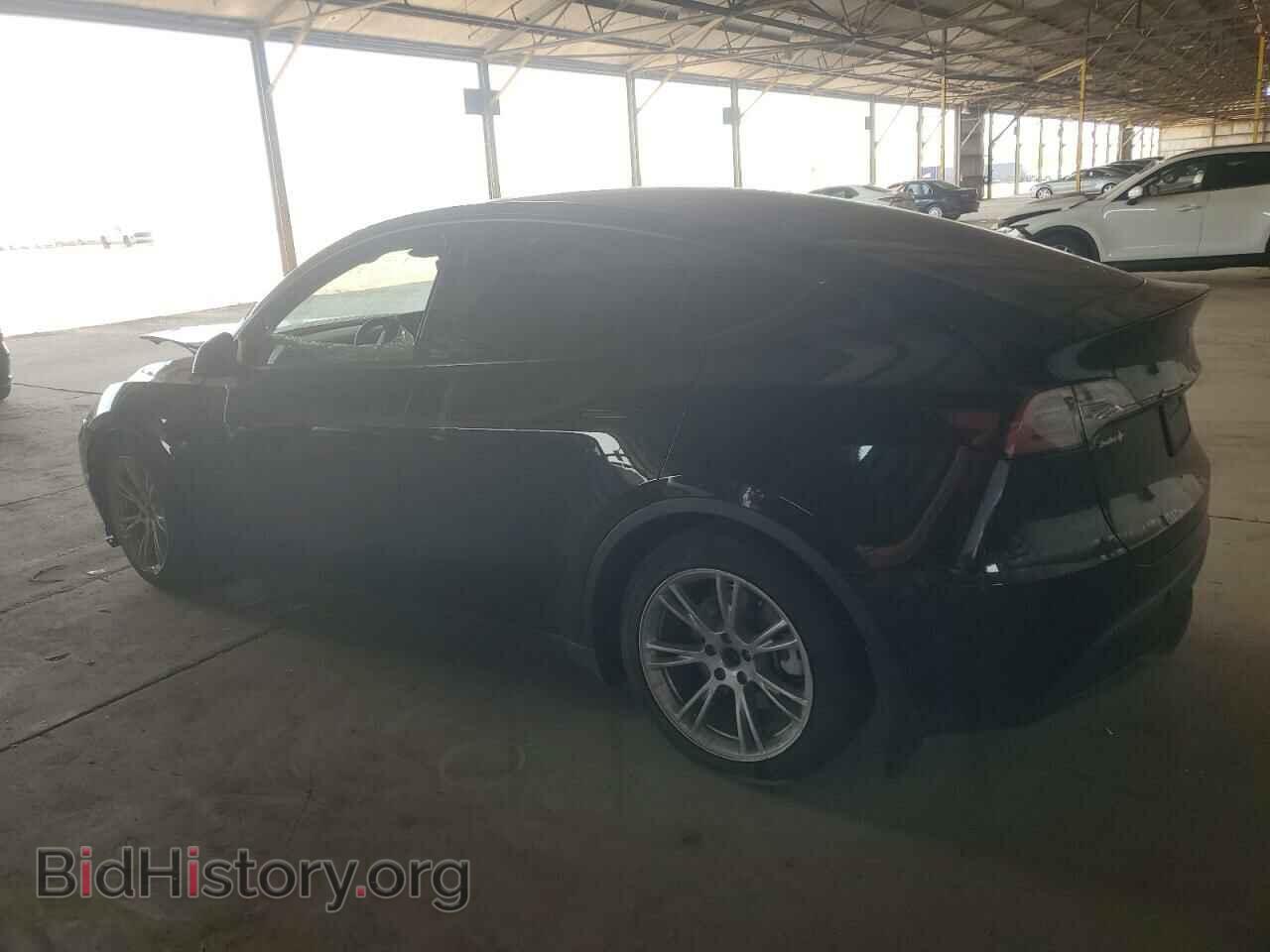 2023 TESLA MODEL Y - VIN: 7SAYGDEE2PF870633 - Фото 2