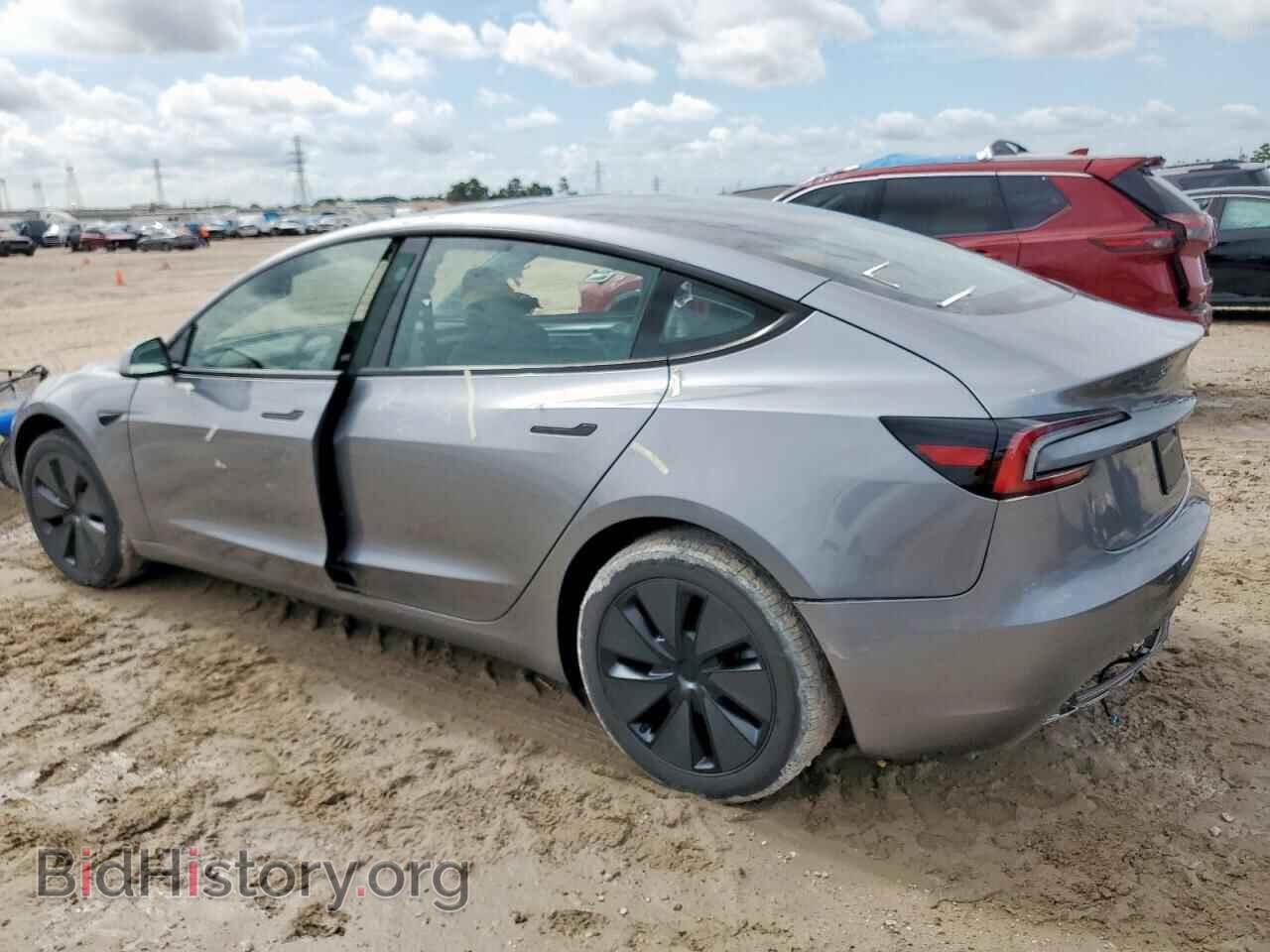 2025 TESLA MODEL 3 - VIN: 5YJ3E1EAXSF994019 - Photo 2