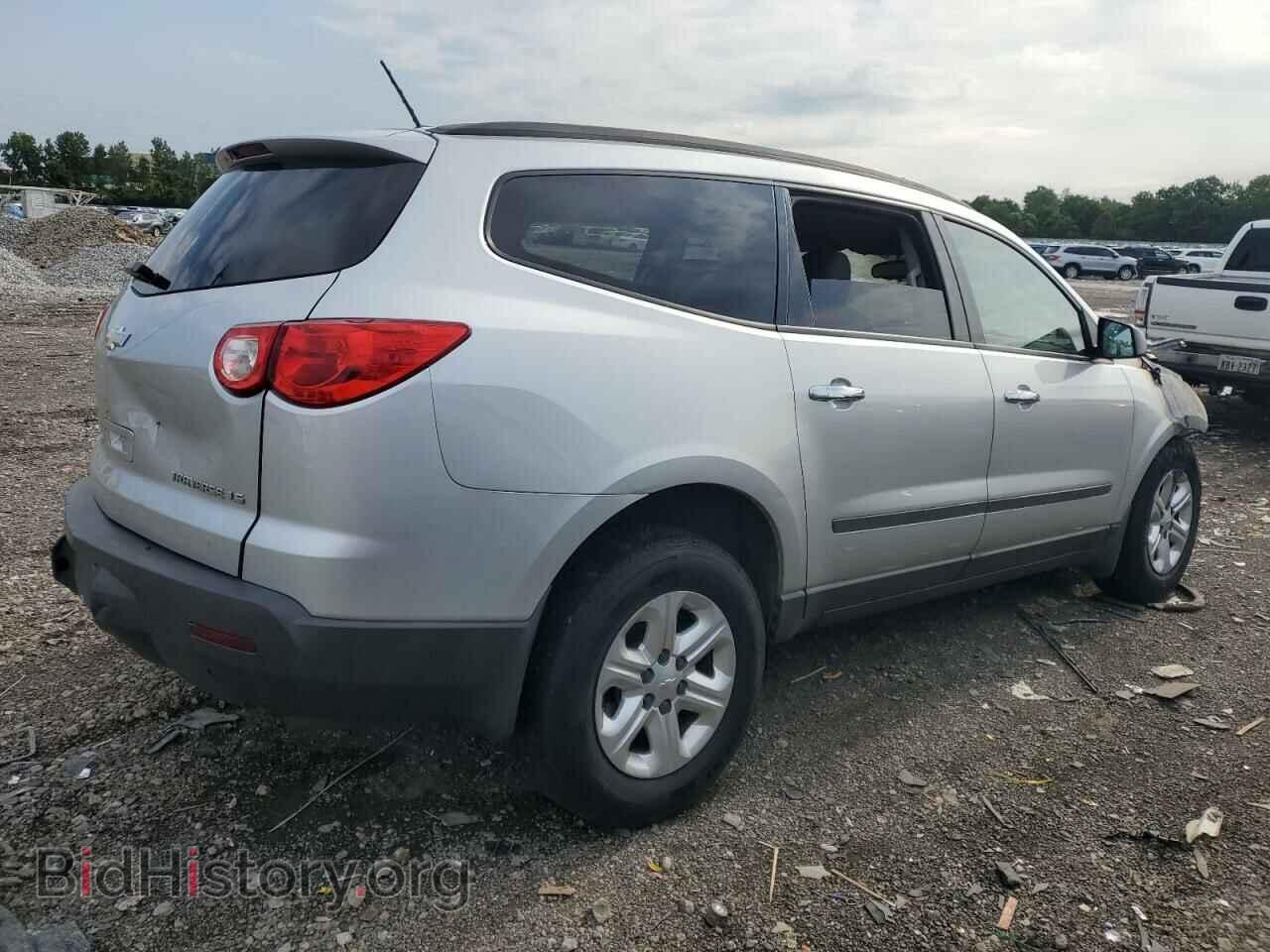 2010 CHEVROLET TRAVERSE - VIN: 1GNLVEED2AJ202154 - Фото 3