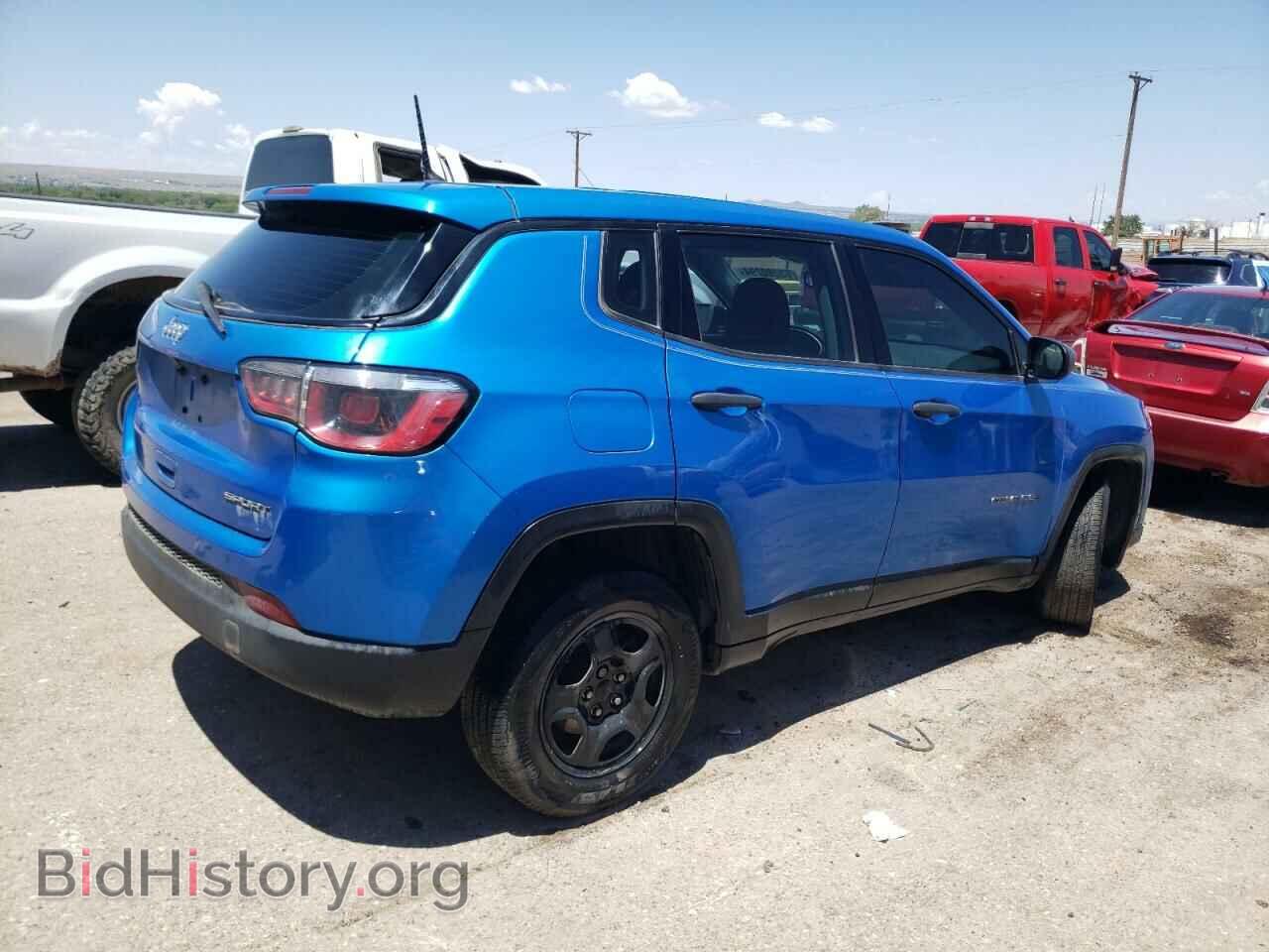 2018 JEEP COMPASS - VIN: 3C4NJCAB9JT211397 - Фото 3