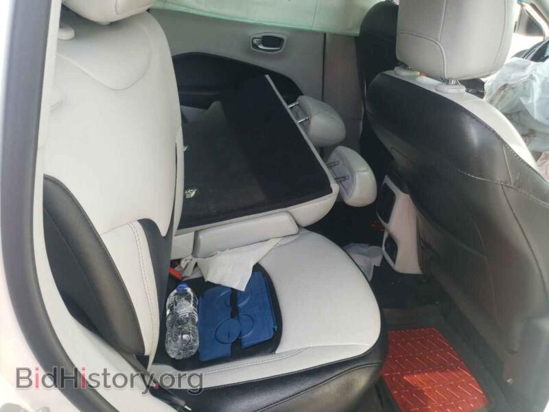 2020 Jeep COMPASS (VIN 3C4NJCCB3LT152461) — photo 11 of 12