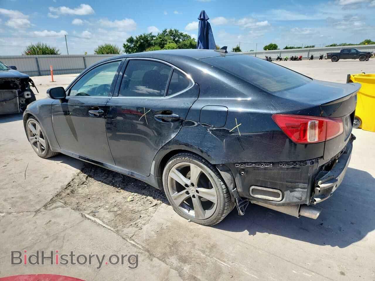 2011 LEXUS IS - VIN: JTHBF5C24B5144155 - Photo 2