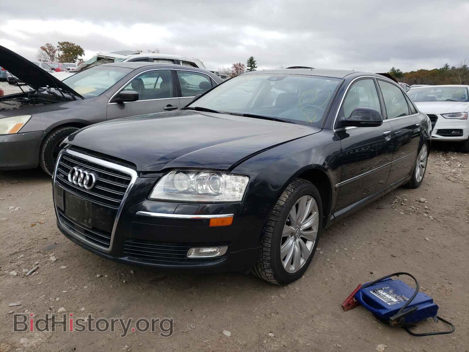 2010 AUDI A8 - VIN: WAURVAFA1AN006938 - Фото 2