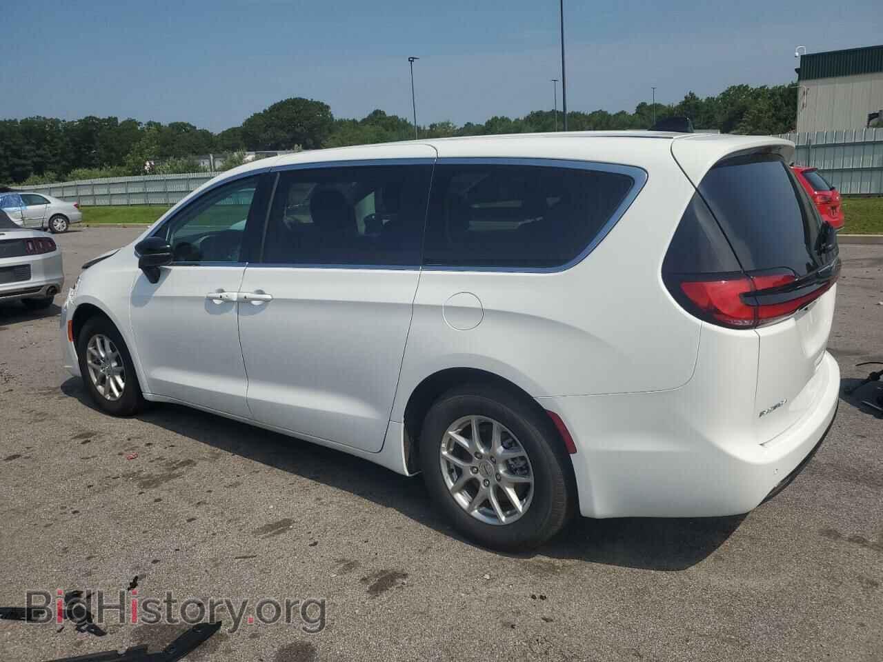 2024 CHRYSLER PACIFICA - VIN: 2C4RC1BG2RR120190 - Фото 2
