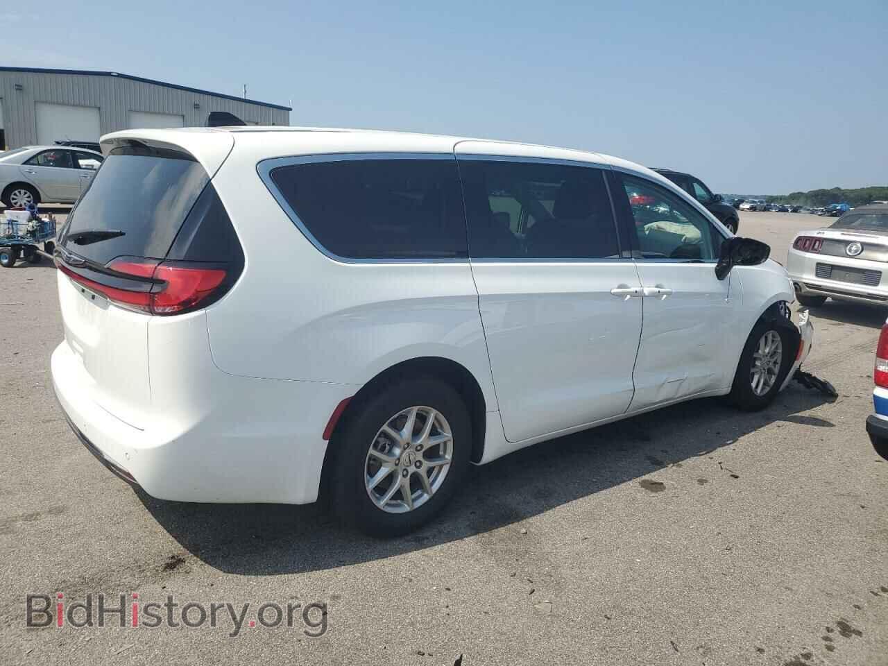 2024 CHRYSLER PACIFICA - VIN: 2C4RC1BG2RR120190 - Фото 3