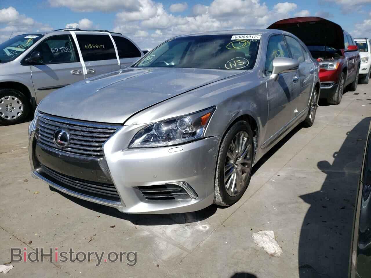 2014 LEXUS LS460 - VIN: JTHBL5EF4E5126199 - Photo 2