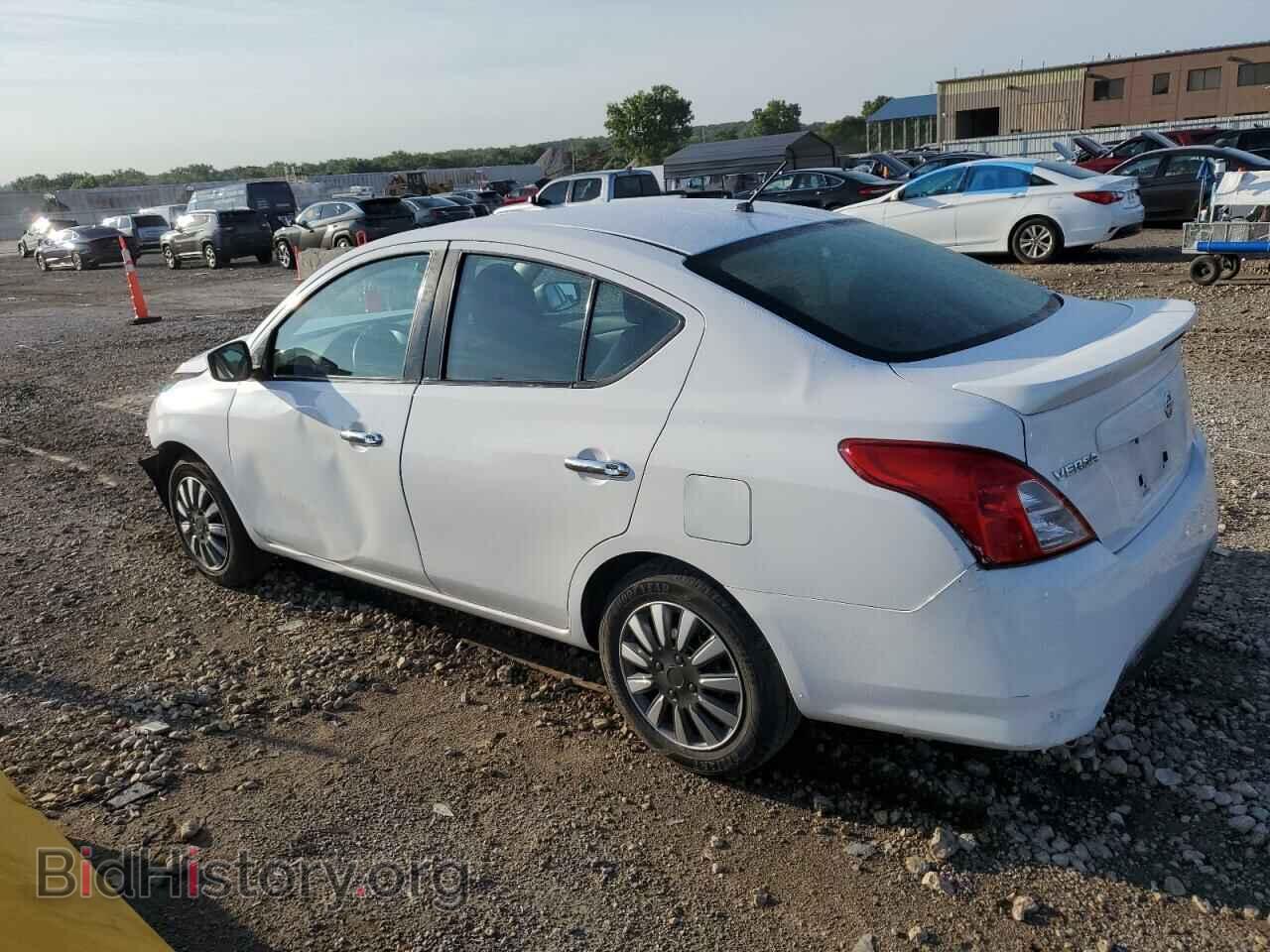 2019 NISSAN VERSA - VIN: 3N1CN7AP0KL876157 - Фото 2