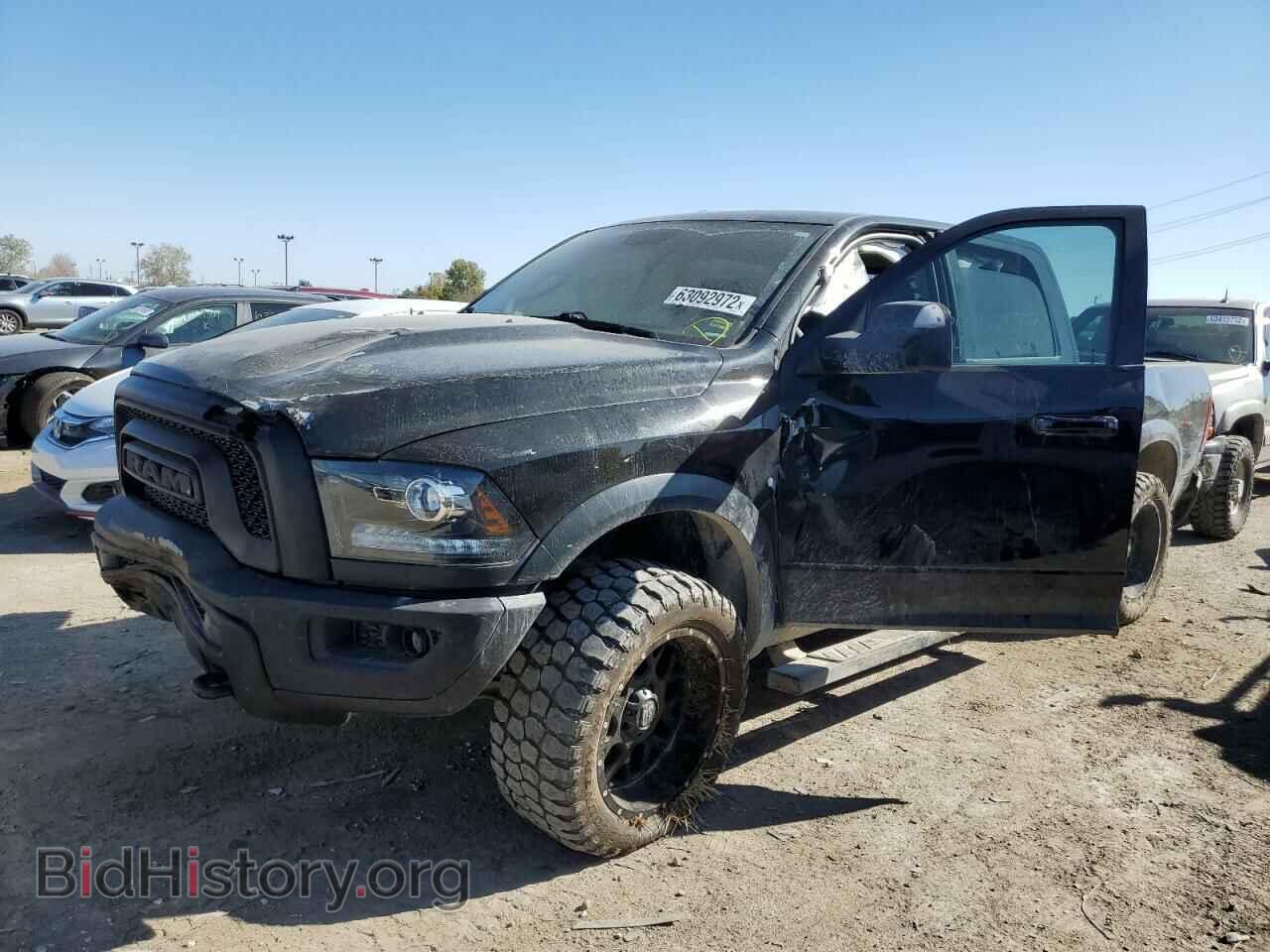 2019 RAM 1500 - VIN: 1C6RR7LT6KS660568 - Фото 2