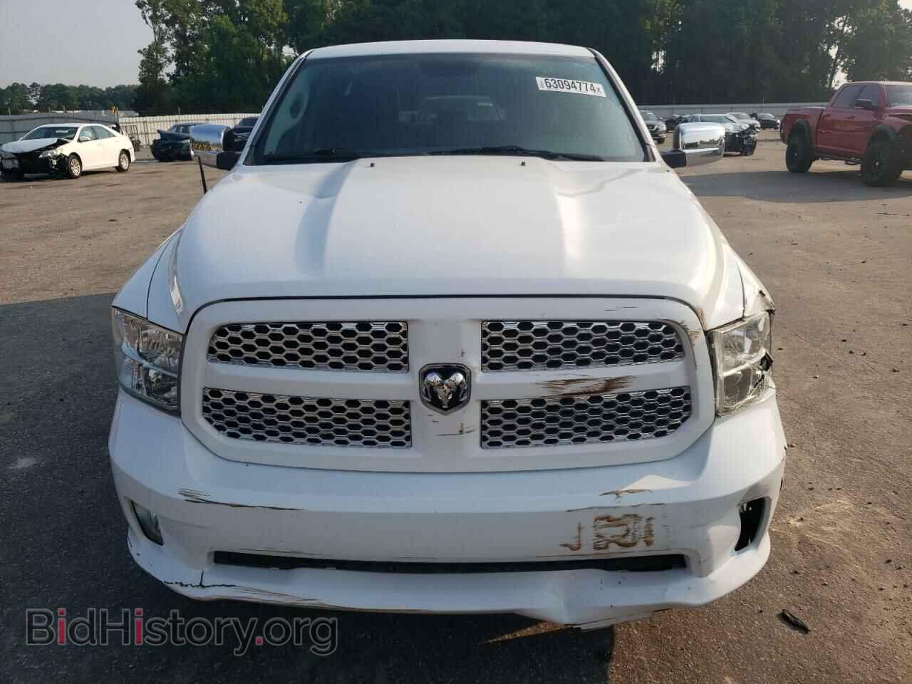 2018 RAM 1500 - VIN: 1C6RR6FG3JS125575 - Фото 5