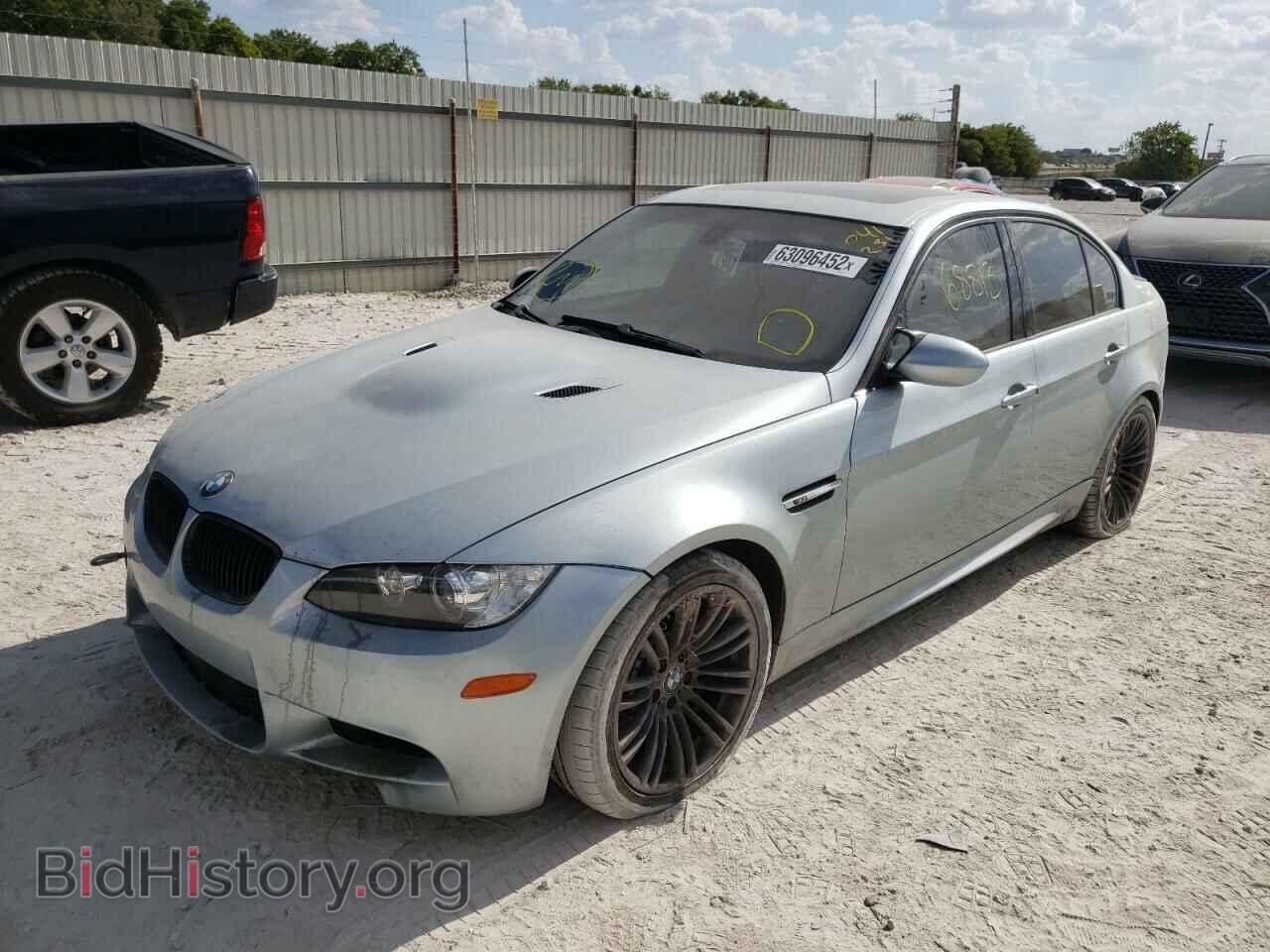 2008 BMW M3 - VIN: WBSVA93558E041231 - Фото 2