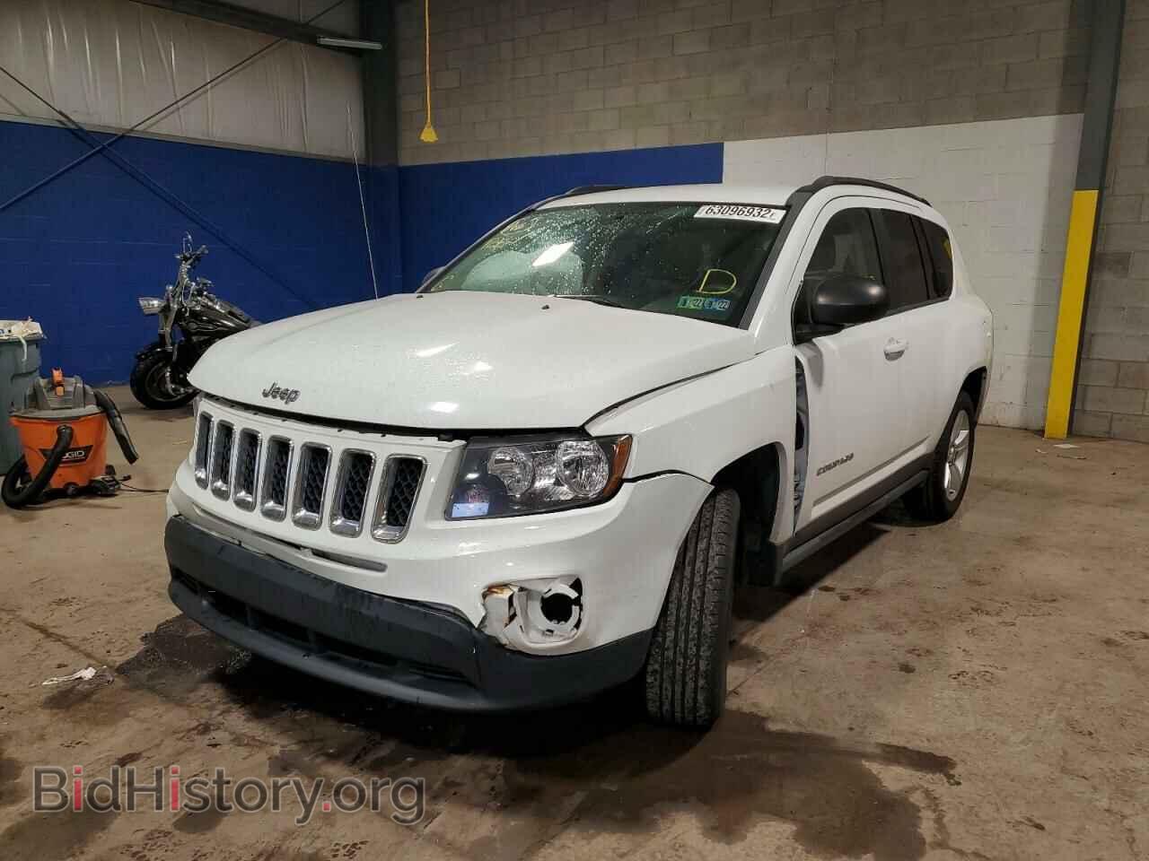 2014 JEEP COMPASS - VIN: 1C4NJCBA2ED511297 - Photo 2