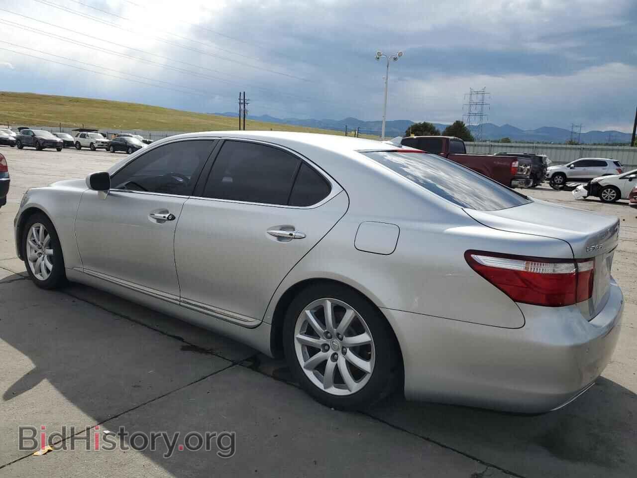 2009 LEXUS LS460 - VIN: JTHBL46F295084811 - Photo 2