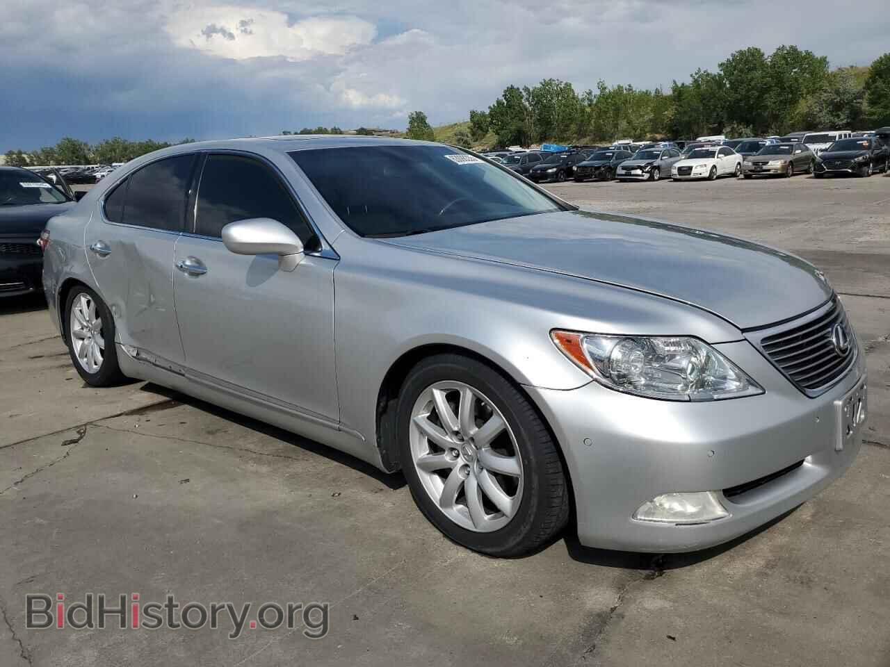 2009 LEXUS LS460 - VIN: JTHBL46F295084811 - Photo 4