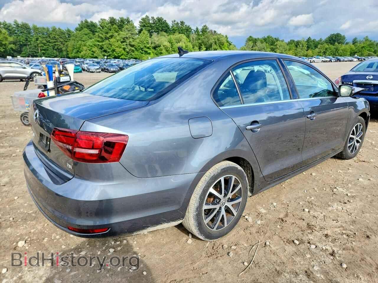 2017 VOLKSWAGEN JETTA - VIN: 3VWDB7AJ0HM315818 - Фото 3