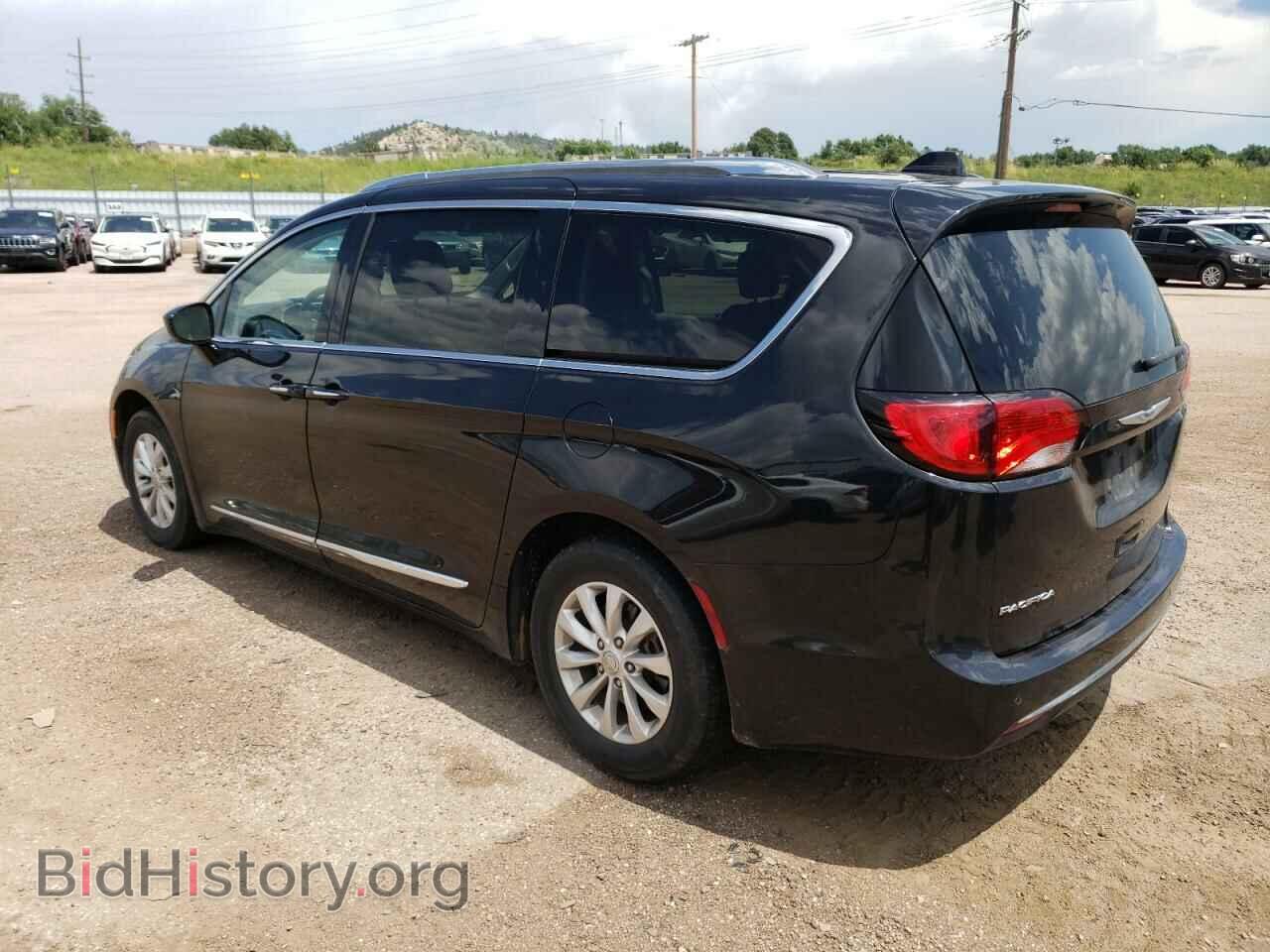 2019 CHRYSLER PACIFICA - VIN: 2C4RC1BG1KR673225 - Фото 2