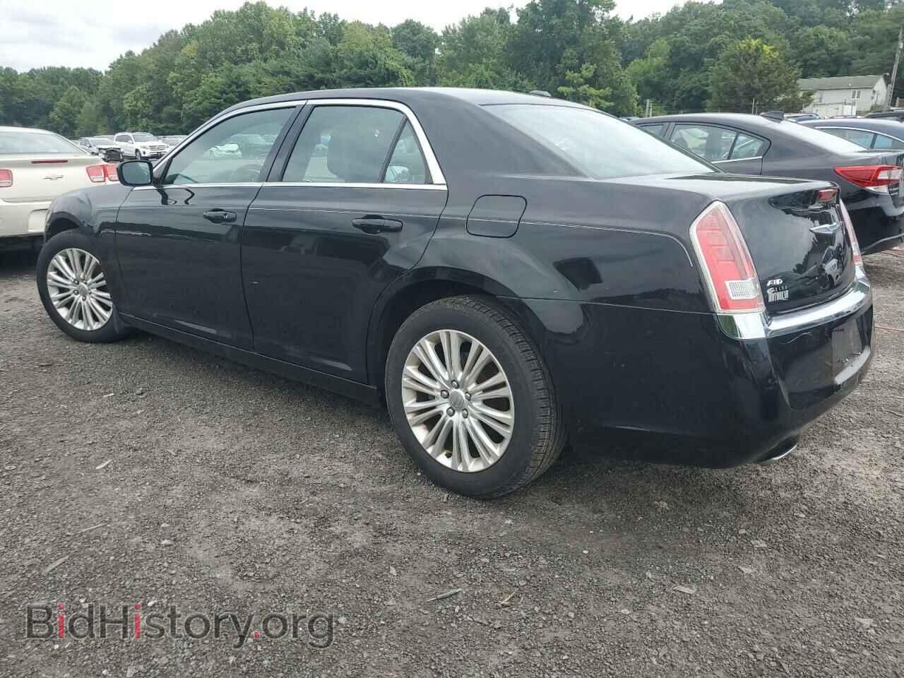 2014 CHRYSLER 300 - VIN: 2C3CCARGXEH381423 - Фото 2