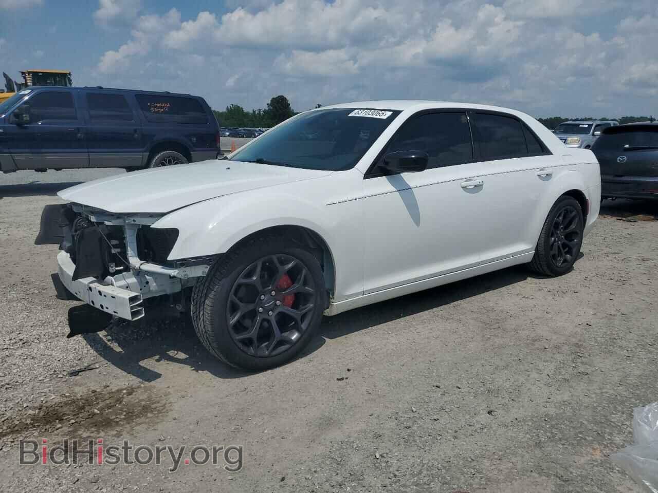 Фотография 2C3CCAAG2KH613438 - CHRYSLER 300 2019