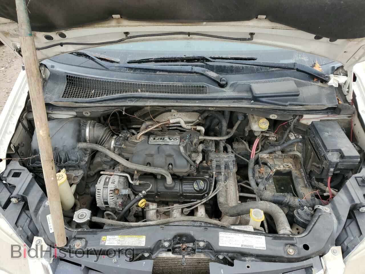 2008 CHRYSLER MINIVAN - VIN: 2A8HR54P18R107694 - Фото 7