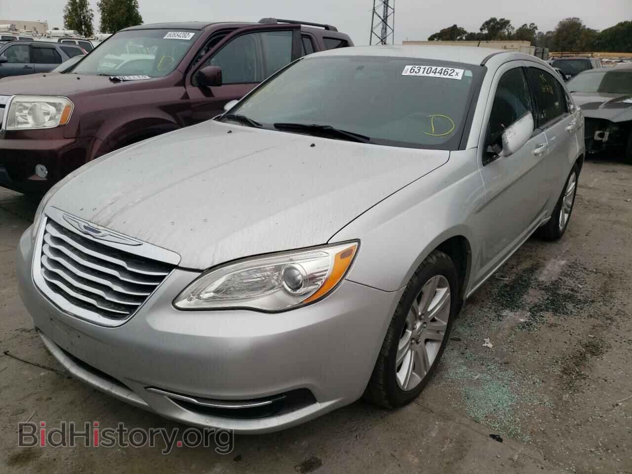 2011 CHRYSLER 200 - VIN: 1C3BC1FB9BN576582 - Фото 2