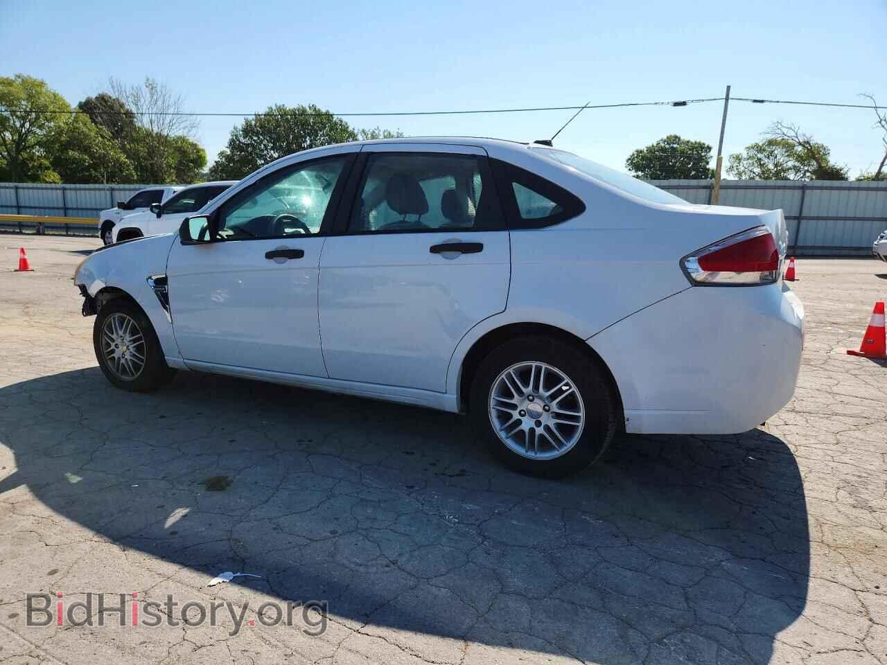 2008 FORD FOCUS - VIN: 1FAHP35N88W173333 - Фото 2