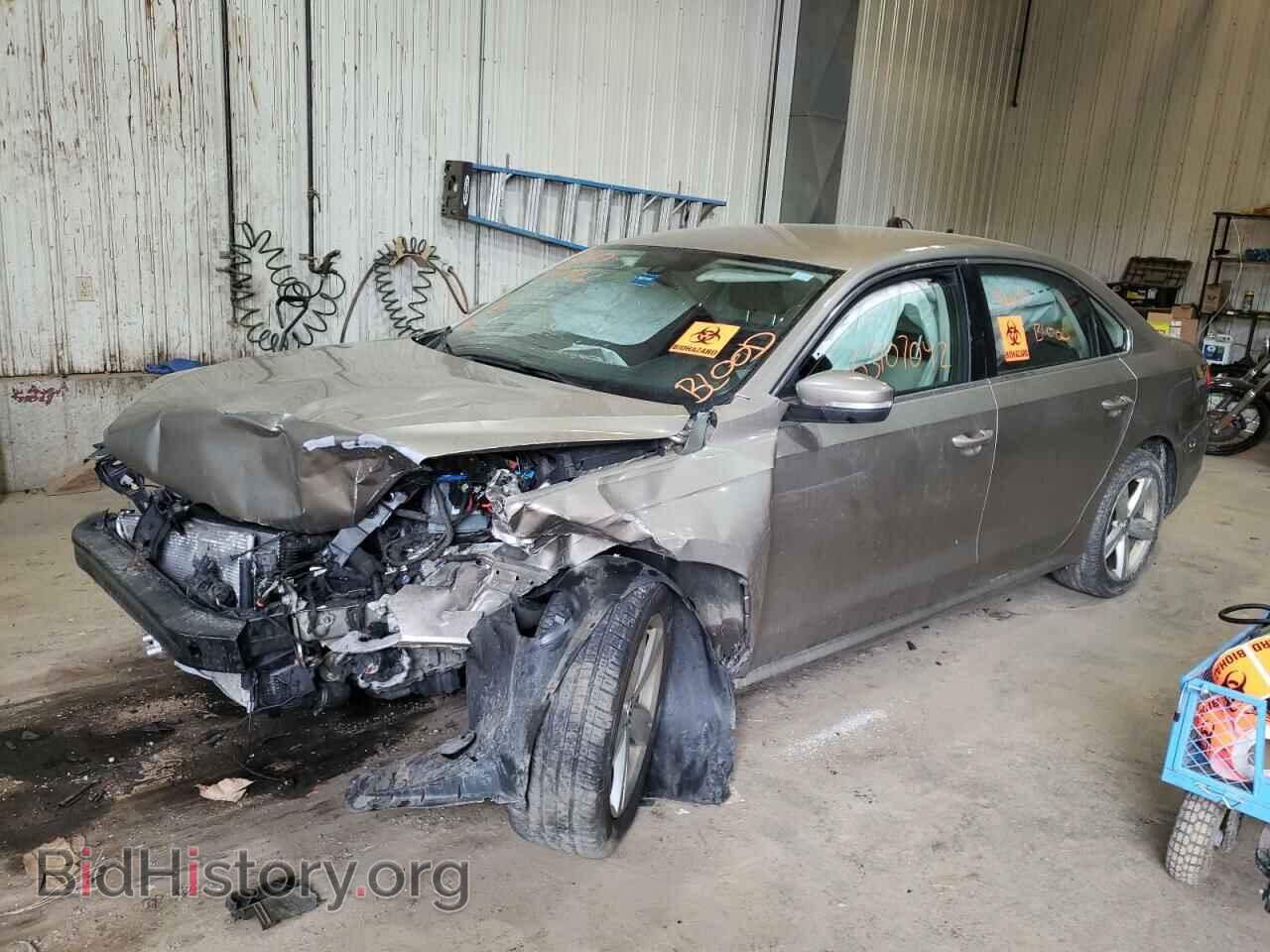 2015 VOLKSWAGEN PASSAT - VIN: 1VWAT7A37FC076154 - Фото 2