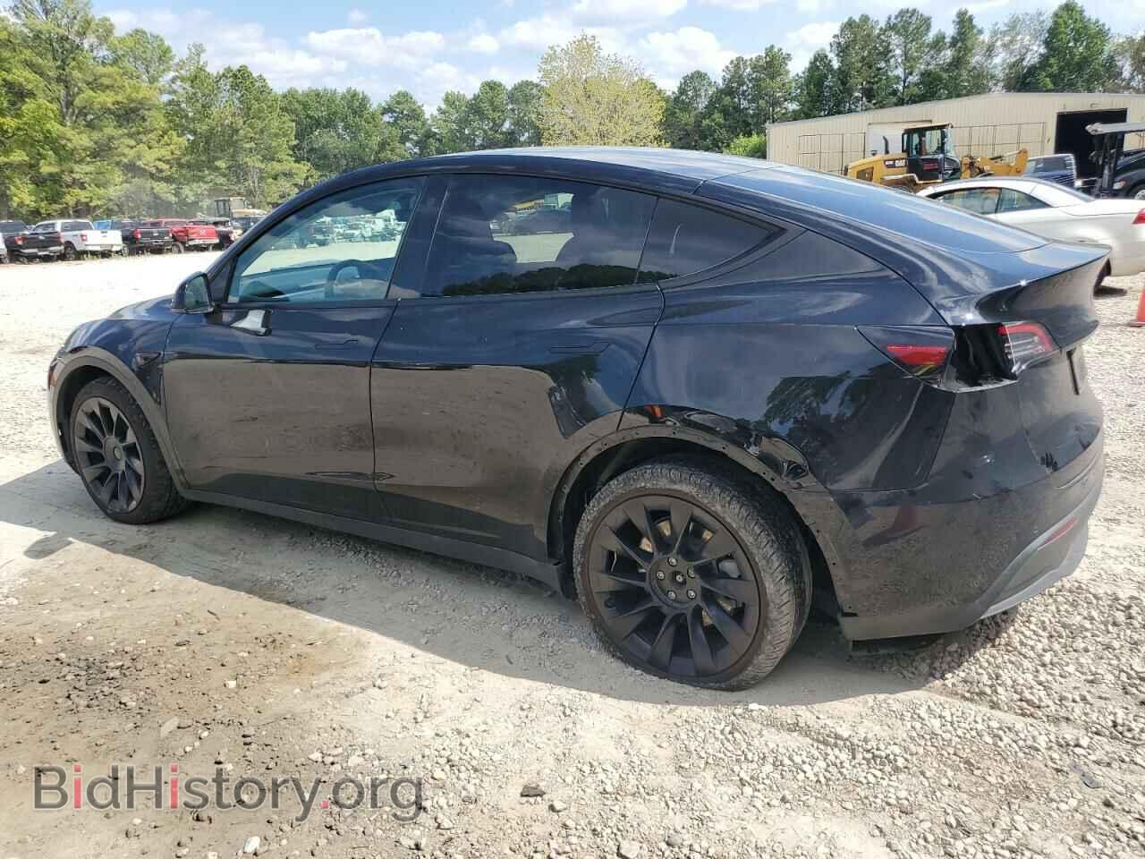 2021 TESLA MODEL Y - VIN: 5YJYGDEE0MF120592 - Фото 2