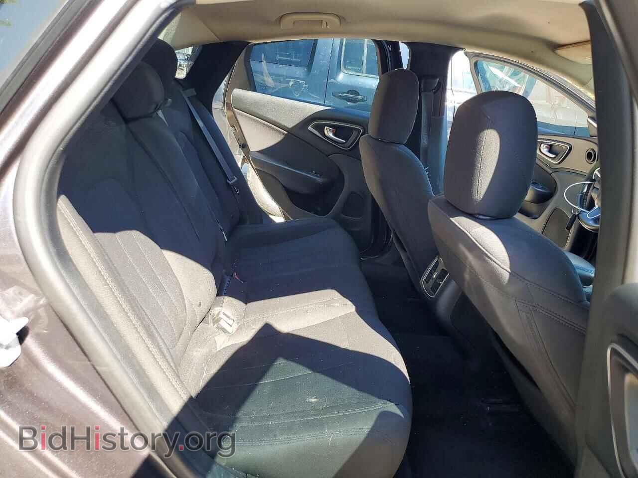 2016 CHRYSLER 200 - VIN: 1C3CCCAB0GN144655 - Photo 10