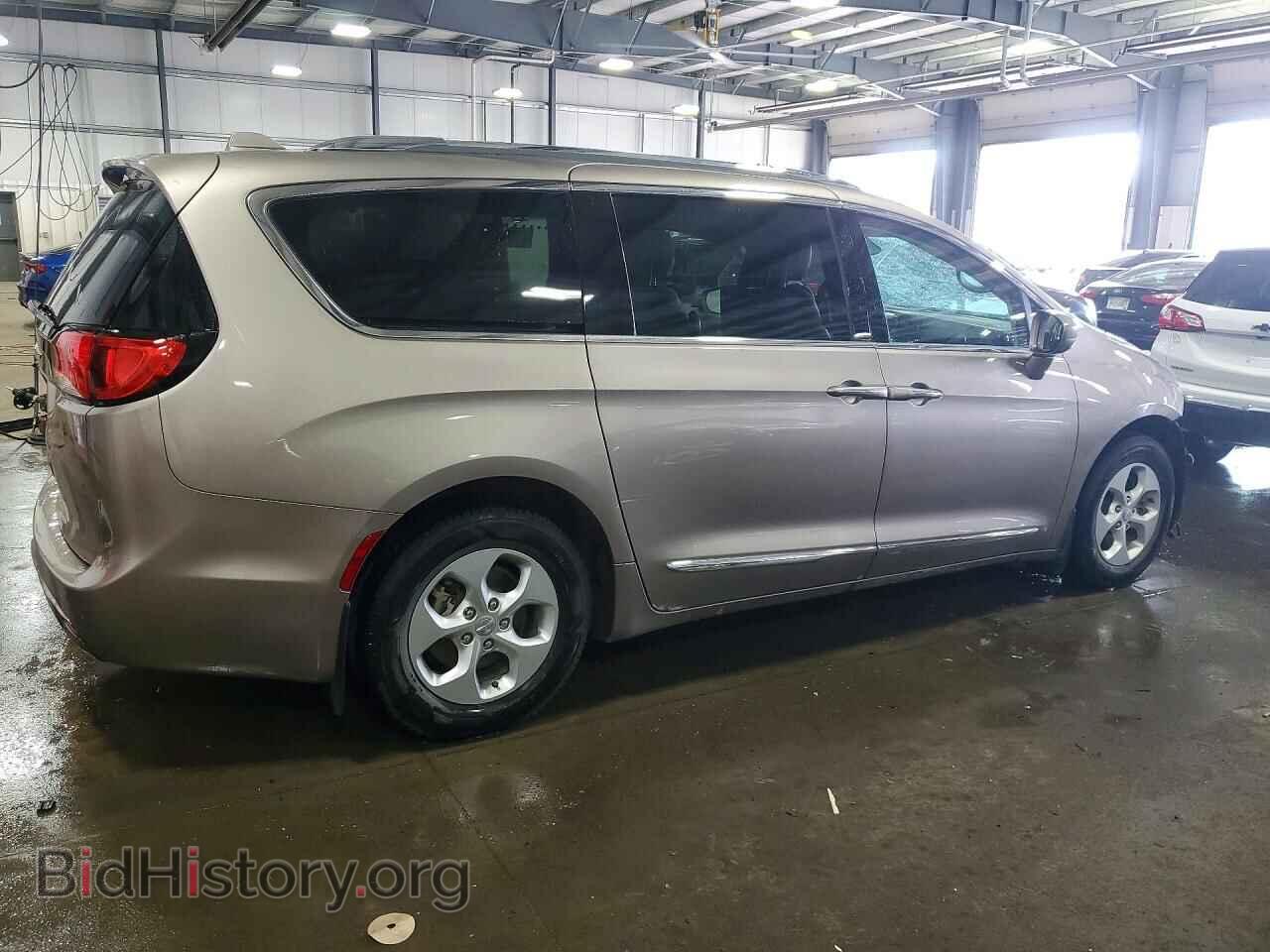 2017 CHRYSLER PACIFICA - VIN: 2C4RC1EG6HR677047 - Photo 3