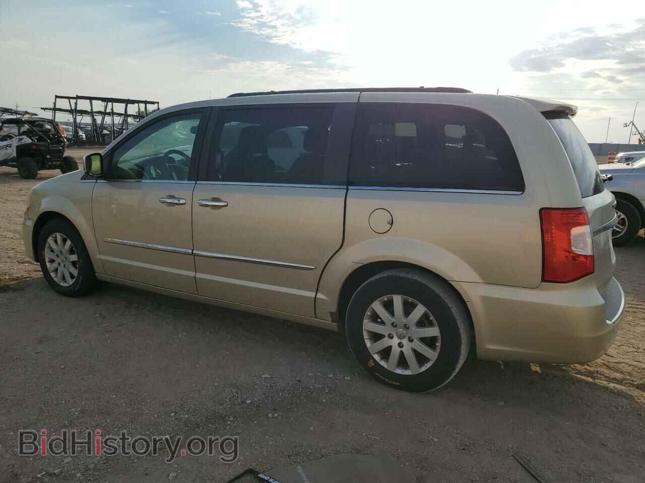 2011 CHRYSLER MINIVAN - VIN: 2A4RR8DGXBR677224 - Photo 2