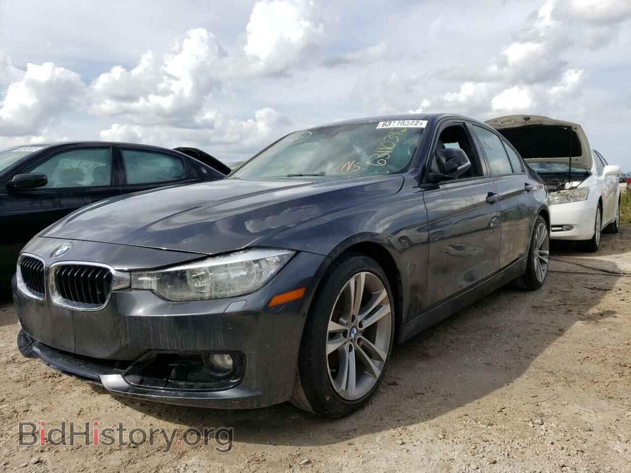 2013 BMW 3 SERIES - VIN: WBA3B3C52DF537212 - Фото 2