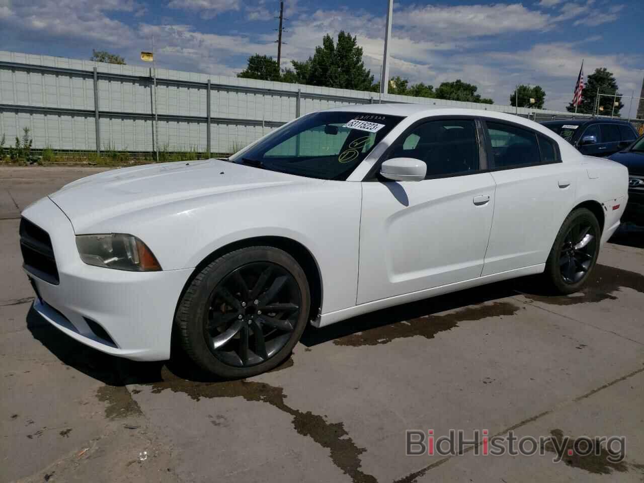 Photo 2C3CDXAT2DH521911 - DODGE CHARGER 2013