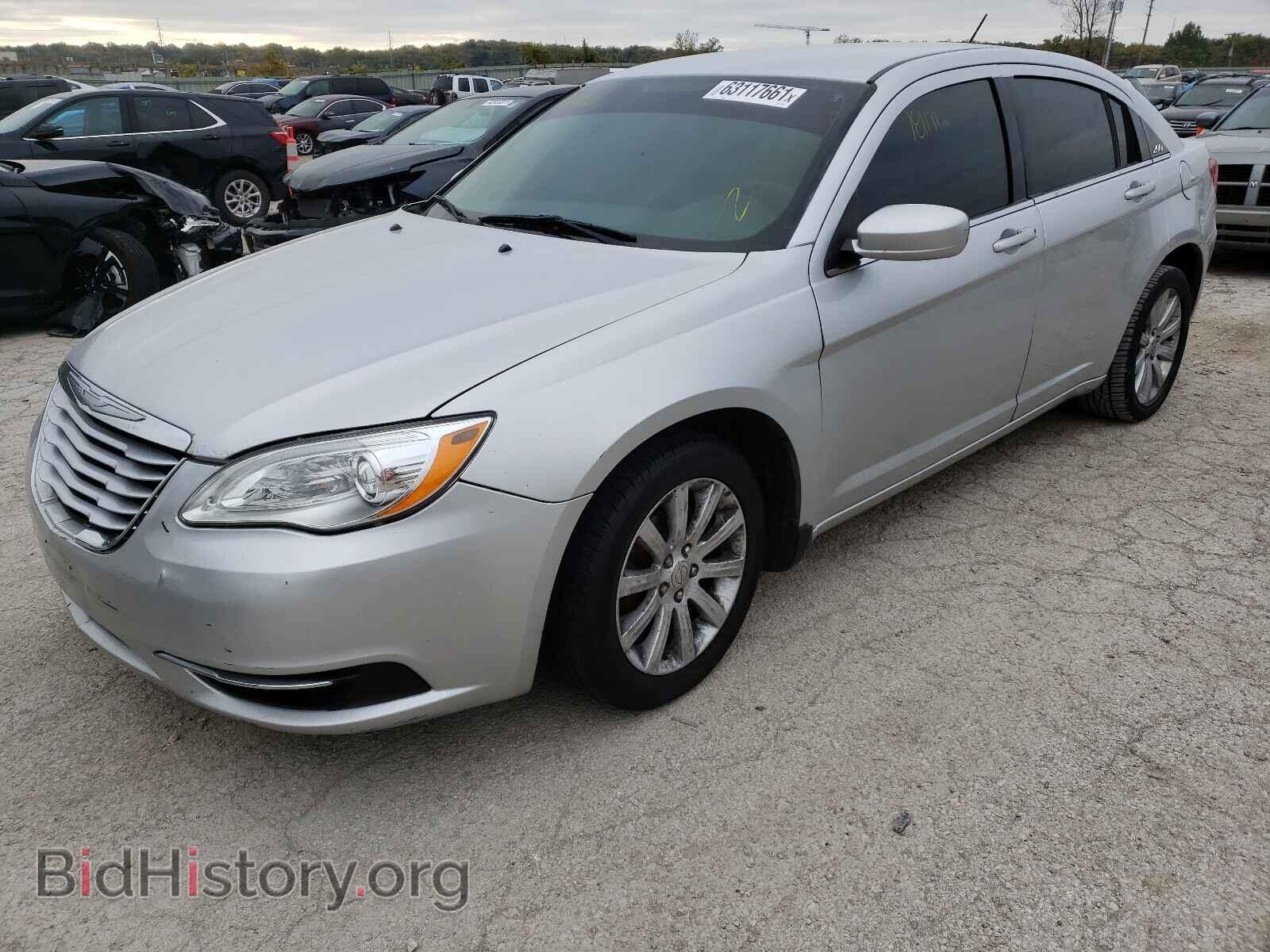 2012 CHRYSLER 200 - VIN: 1C3CCBBB3CN100250 - Фото 2