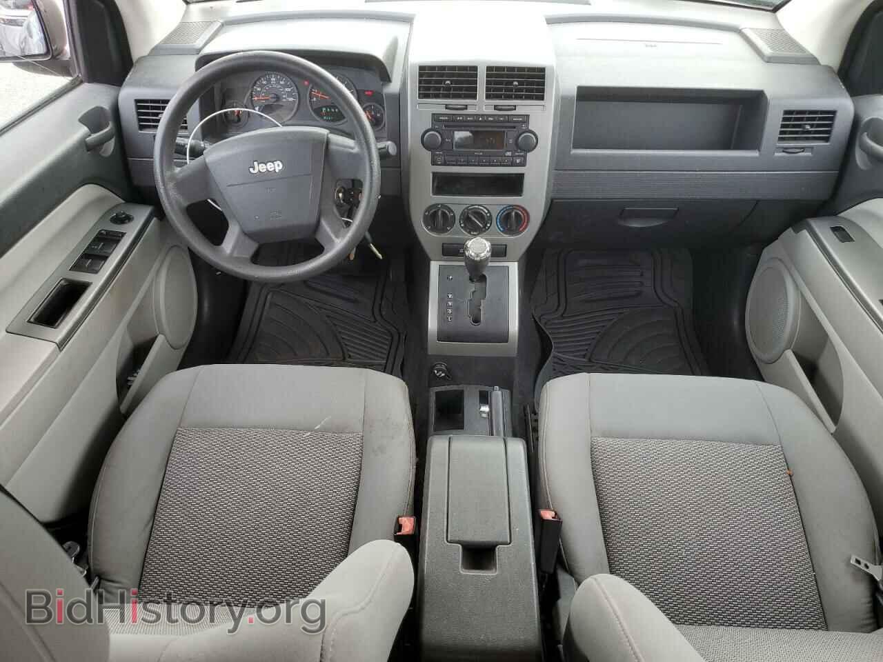 2007 JEEP COMPASS - VIN: 1J8FF47W97D385418 - Фото 8