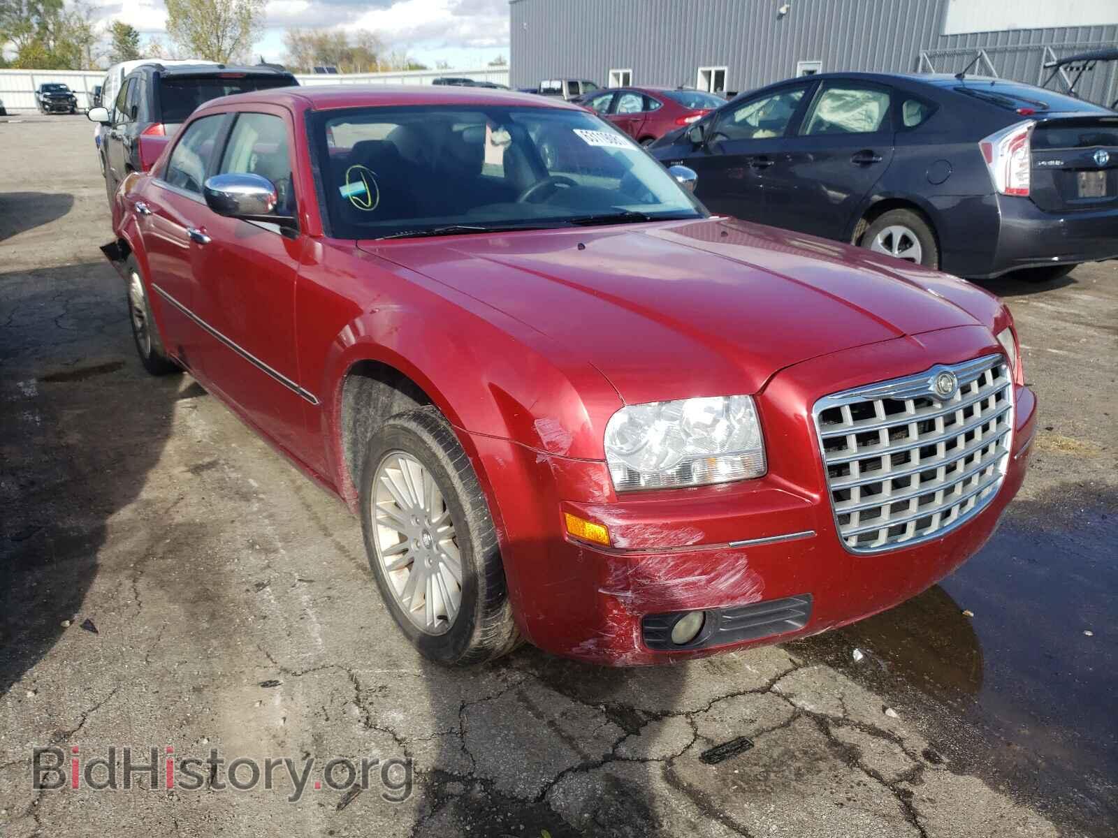 Фотография 2C3CA4CD3AH114964 - CHRYSLER 300 2010