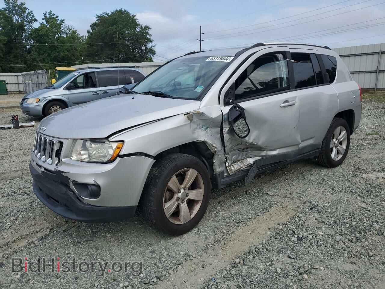 Photo 1J4NT1FA9BD239605 - JEEP COMPASS 2011