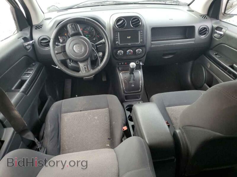 2011 Jeep COMPASS (VIN 1J4NT1FA9BD239605) — фото 8 из 13