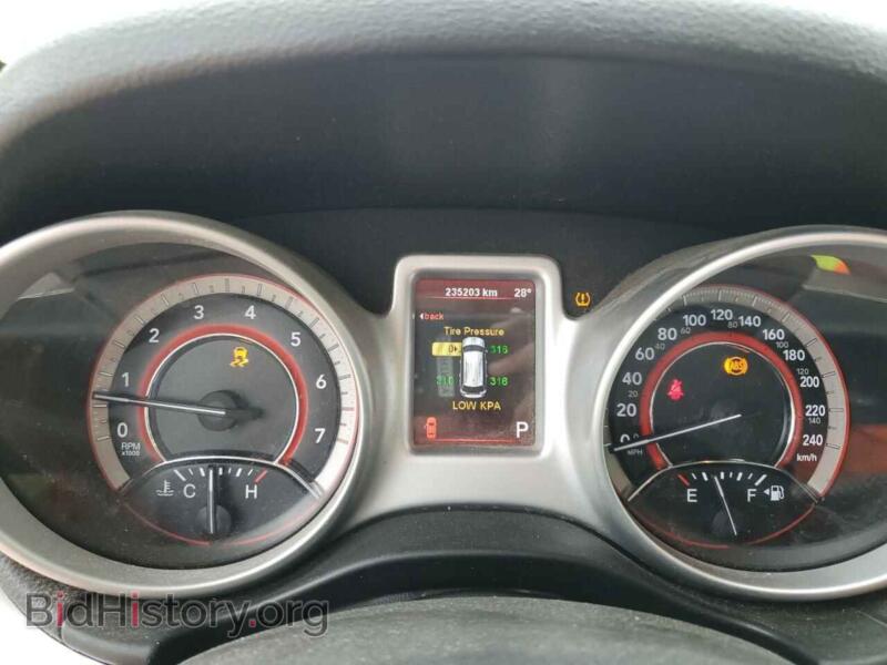2012 Dodge JOURNEY (VIN 3C4PDCAB0CT332516) — фото 9 из 13