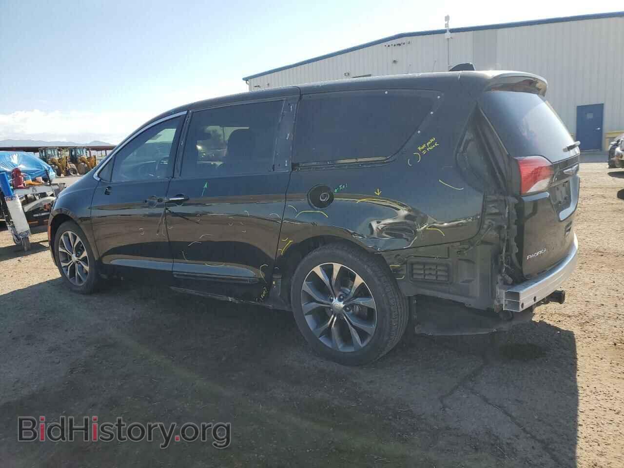 2017 CHRYSLER PACIFICA - VIN: 2C4RC1GG1HR602866 - Photo 2