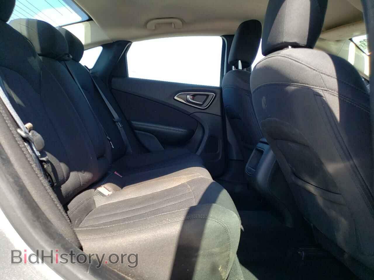 2015 CHRYSLER 200 - VIN: 1C3CCCAB4FN751785 - Фото 10