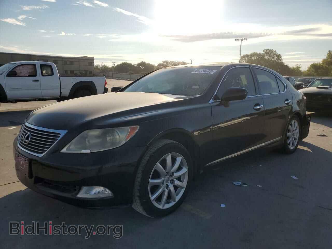 2009 LEXUS LS460 - VIN: JTHBL46F995089410 - Photo 2