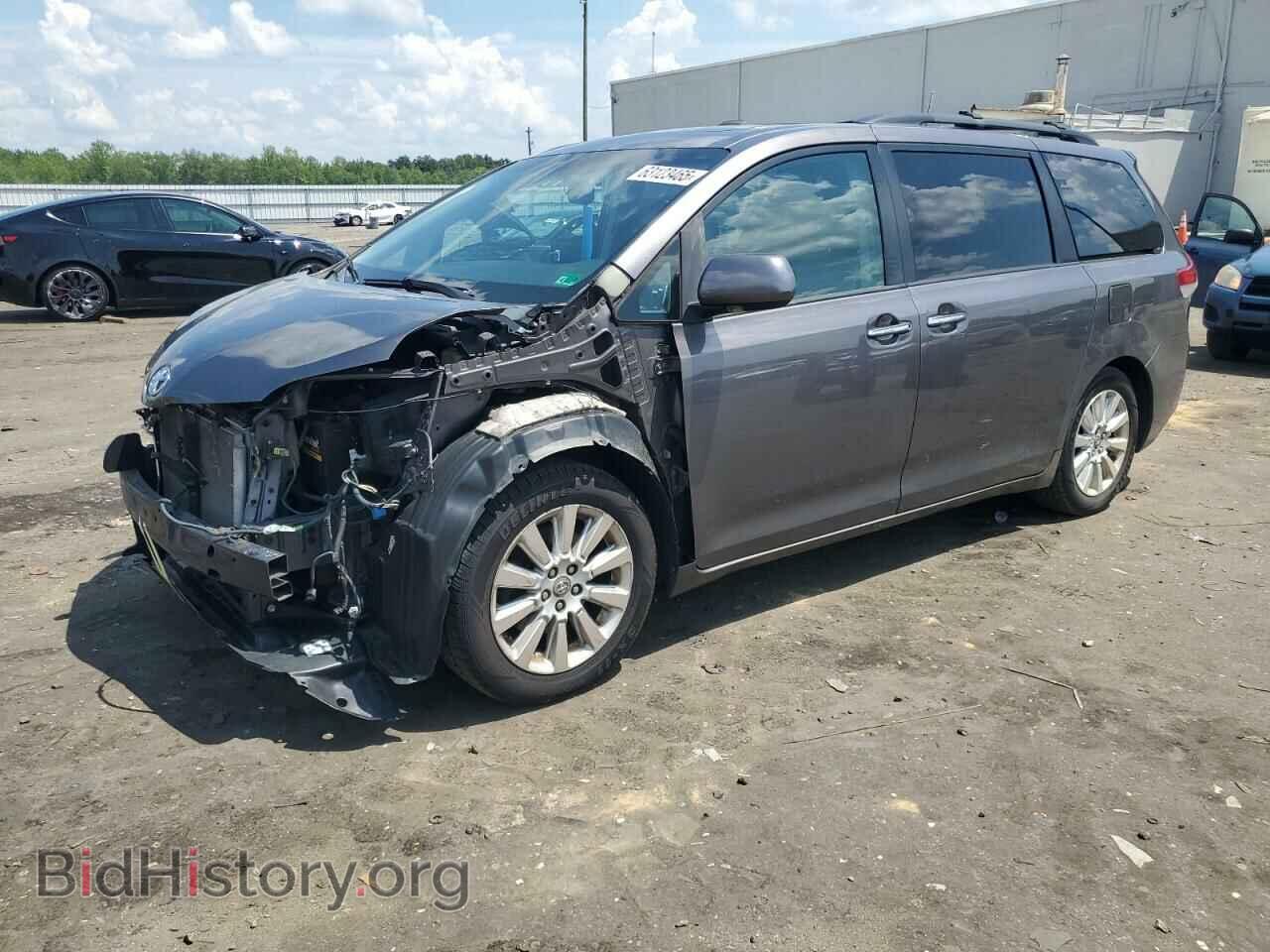 Фотография 5TDYK3DC4BS022831 - TOYOTA All Models 2011
