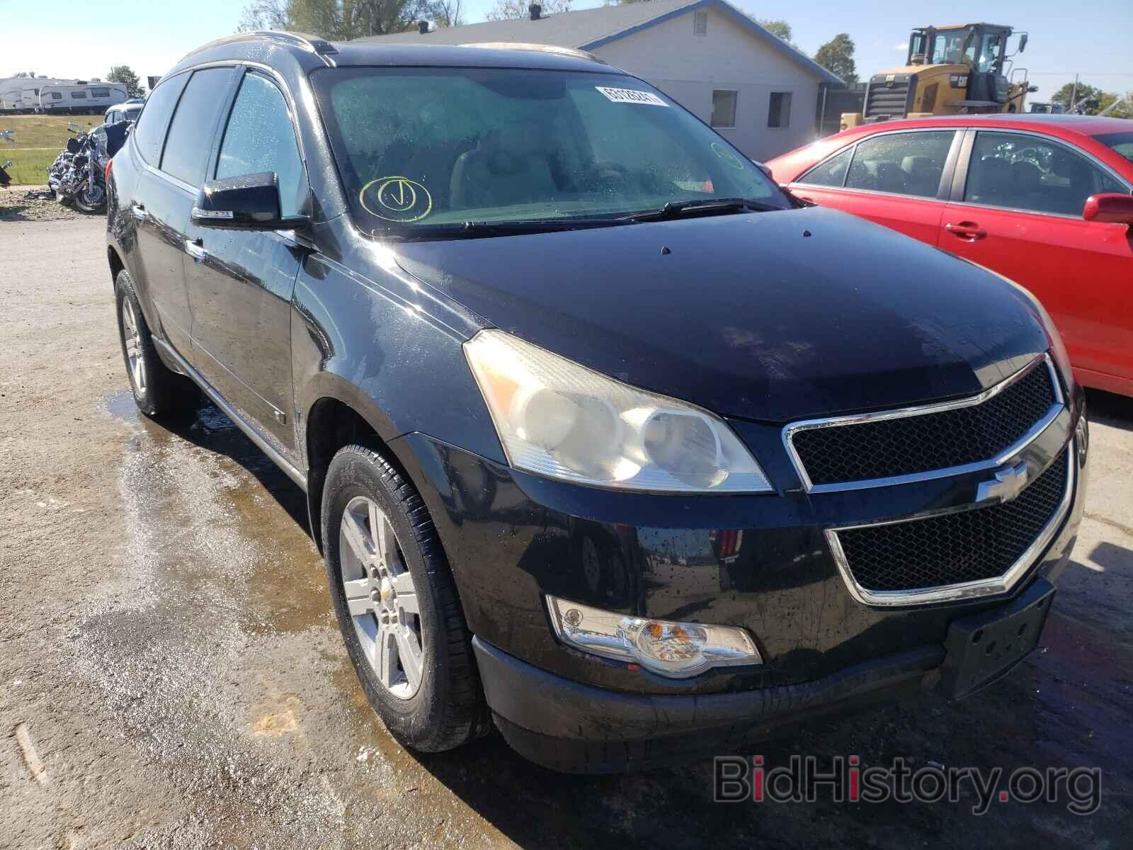 Photo 1GNLRGED7AS111889 - CHEVROLET TRAVERSE 2010