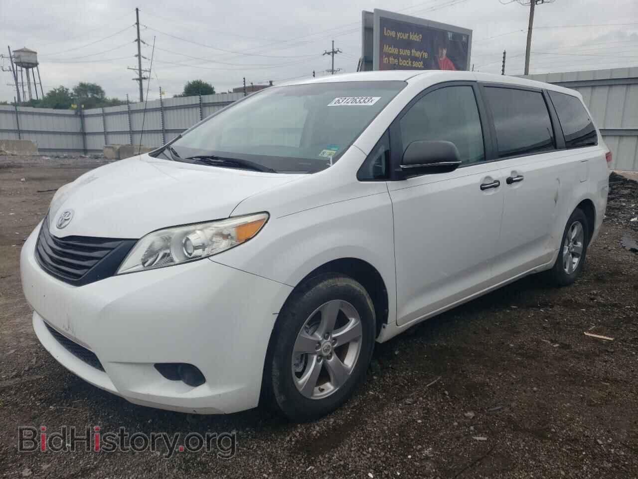 Photo 5TDKA3DC1CS016155 - TOYOTA SIENNA 2012