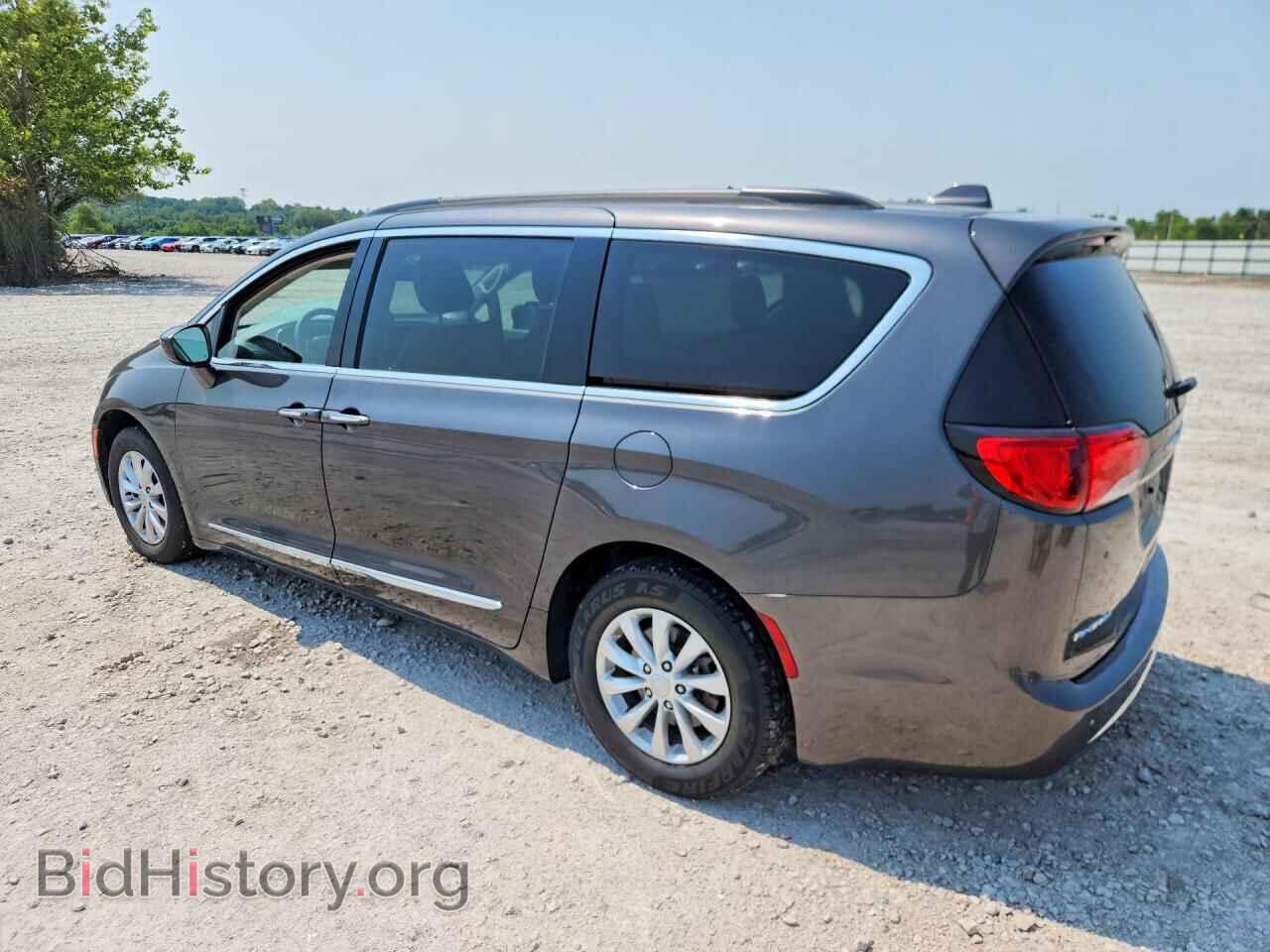 2017 CHRYSLER PACIFICA - VIN: 2C4RC1BG9HR507771 - Photo 2