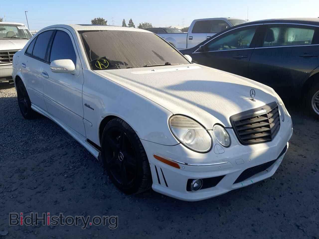 Photo WDBUF77X28B251936 - MERCEDES-BENZ E-CLASS 2008