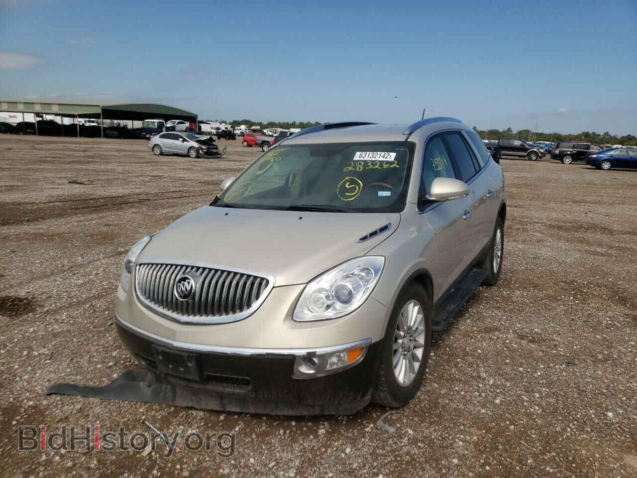 2011 BUICK ENCLAVE - VIN: 5GAKRAED8BJ283262 - Фото 2
